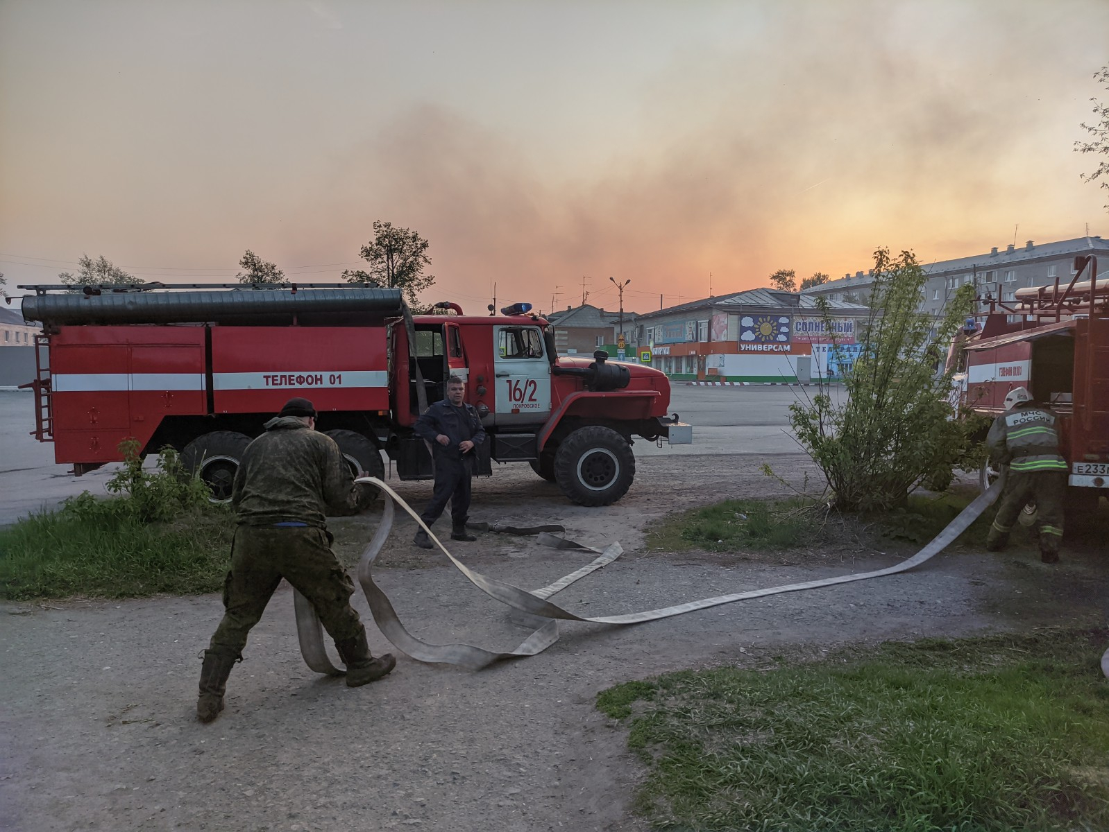 Спасся от гибели. Пожарный съезд для забора воды.