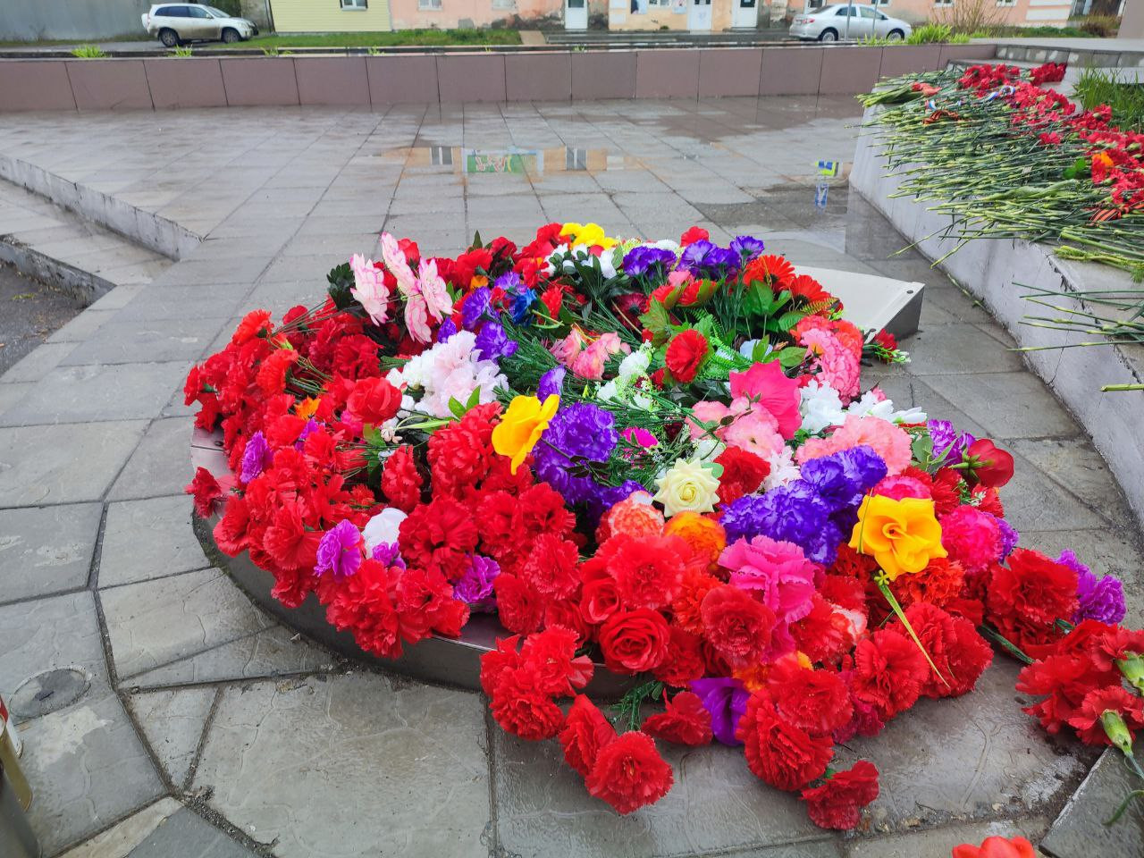 Одна на всех Победа. В Буланаше открыли Стену Памяти | 09.05.2024 |  Артёмовский - БезФормата